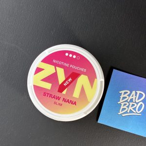 ZYN Straw Nana 9mg nicotine pouches slim pouches strawberry banana flavor Canada